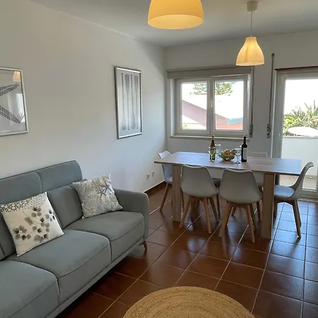 Apartman With Sea View Terrace Atouguia da Baleia